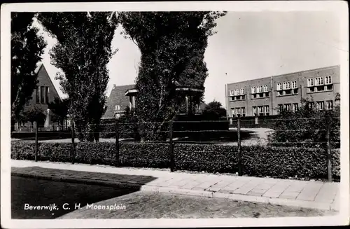 Ak Beverwijk Nordholland Niederlande, C. H. Moensplein