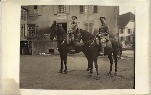 Foto Ak Deutsche Soldaten zu Pferd, Kaiserzeit