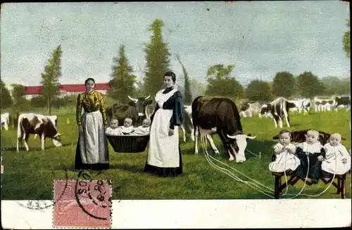 Ak Kinder mit Milchschläuchen, Frauen, Rinder, Fotomontage