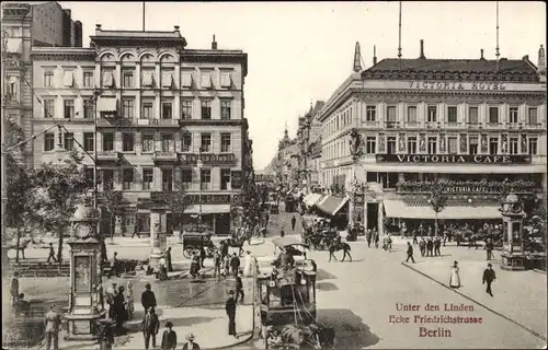 Ak Berlin Mitte, Unter den Linden Ecke Friedrichstraße, Victoria Cafe, Kutschen