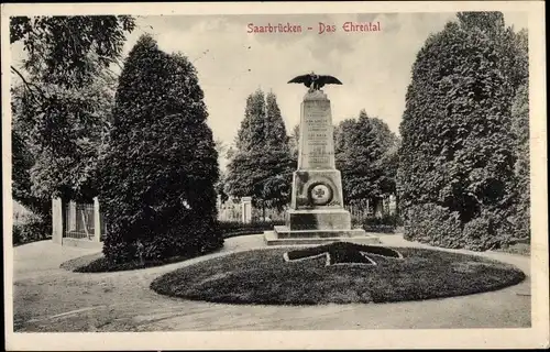 Ak Saarbrücken im Saarland, Ehrental, Kriegerdenkmal