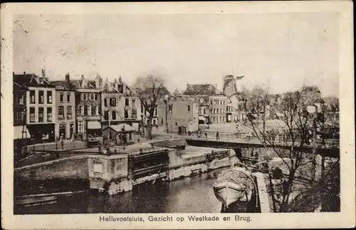 Ak Hellevoetsluis Südholland, Gezicht op Westkade en Brug