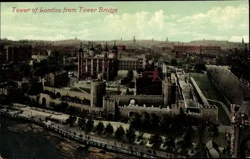 Ak London City England, Tower of London from Tower Bridge