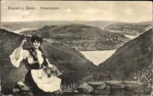 Ak Boppard am Rhein, Vierseenplatz, Frau in Tracht, Weinglas