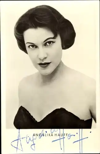 Ak Schauspielerin Angelika Hauff, Portrait, Autogramm