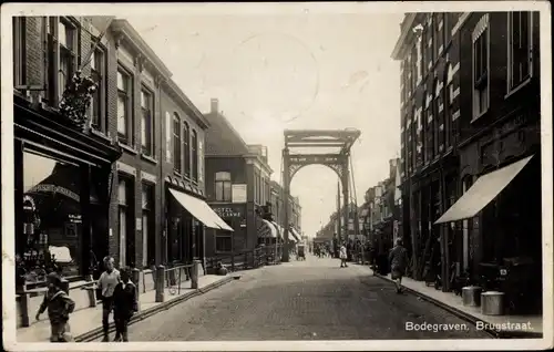 Ak Bodegraven Südholland, Brugstraat