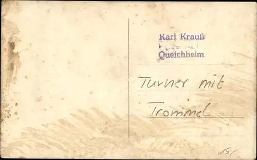 Foto Ak Queichheim Landau in der Pfalz, Turner mit Trommel, Gruppenaufnahme