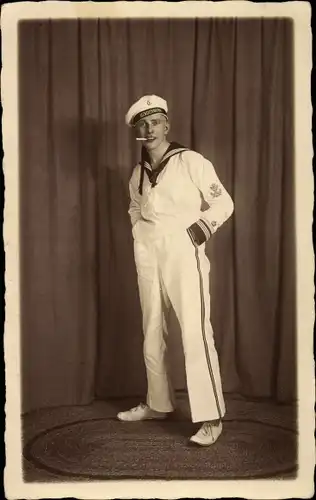 Foto Ak Deutscher Soldat in Uniform, Seemann, SMS Hindenburg, Portrait