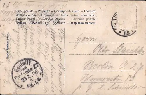 Ak Kind mit Reifen, schwarzer Hund