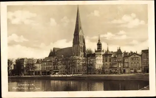 Ak Schwerin in Mecklenburg, Pfaffenteich mit Dom