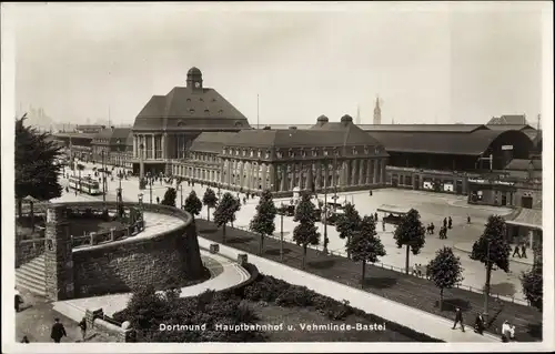 Ak Dortmund im Ruhrgebiet, Blick auf Hauptbahnhof, Straßenseite, Vehmlinde Bastei