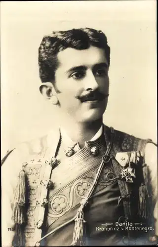 Ak Kronprinz Danilo von Montenegro, Portrait