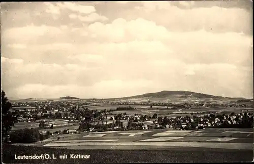 Ak Leutersdorf in der Oberlausitz, Ortsansicht mit Kottmar