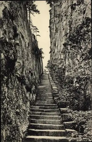 Ak Jonsdorf in Sachsen, Zittauer Gebirge, Nonnenfelsen, Treppe
