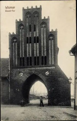 Ak Hansestadt Wismar, Wassertor