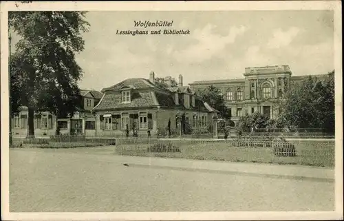 Ak Wolfenbüttel in Niedersachsen, Lessinghaus mit Bibliothek
