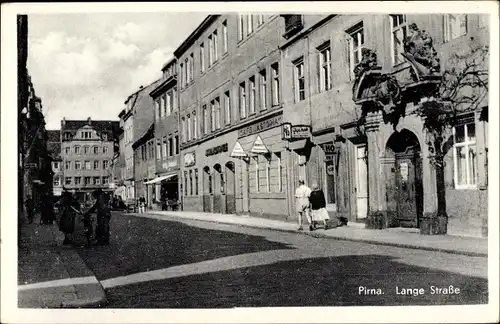 Ak Pirna in Sachsen, Lange Straße, HO Geschäft, Cafe Astoria, Passanten