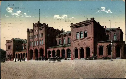 Ak Kassel in Hessen, Hauptbahnhof, Totalansicht, Vorderseite, ehem. Oberstadt Bahnhof