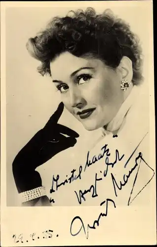 Foto Ak Sängerin Ursula Maury, Portrait, Autogramm, Schwarzer Handschuh