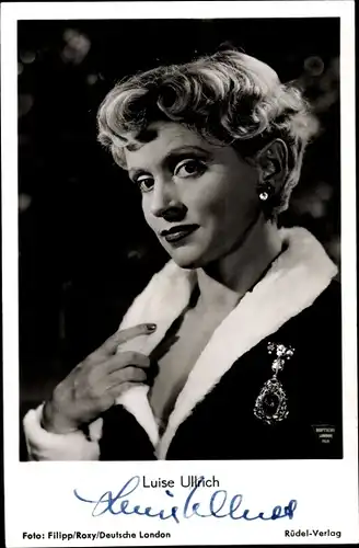 Ak Schauspielerin Luise Ullrich, Portrait, Schmuck, Autogramm, Regina Amstetten, Autogramm