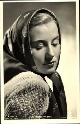 Ak Schauspielerin Eva Immermann, Portrait, Kopftuch