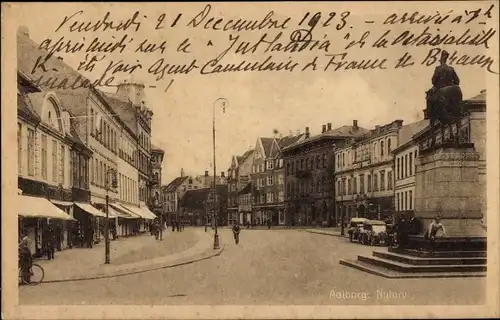 Ak Ålborg Aalborg Dänemark, Nytorv, Straßenpartie, Denkmal