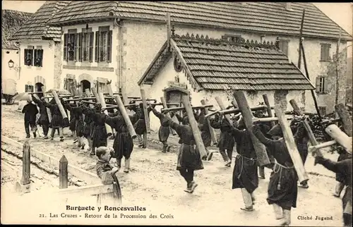 Ak Burguete y Roncesvalles Navarra, Las Cruzes, Retour de la Procession des Croix