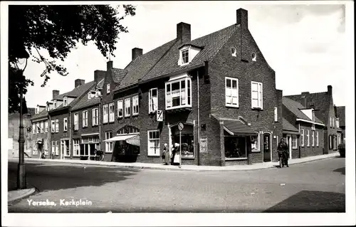 Ak Ierseke Yerseke Reimerswaal Zeeland, Kerkplein