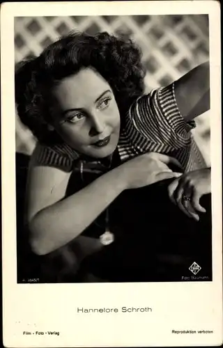 Ak Schauspielerin Hannelore Schroth, Portrait, Ufa Film