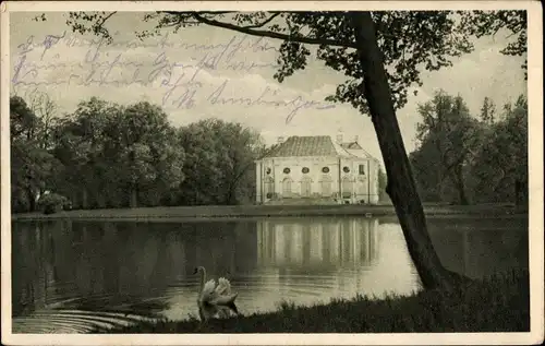 Ak Nymphenburg München Bayern, Die Badenburg im Kgl, Schlosspark, Schwan