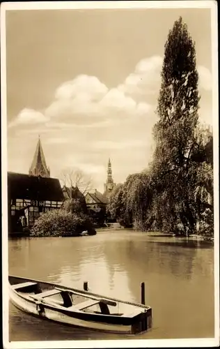 Ak Soest in Westfalen, Partie am großen Teich, Ruderboot