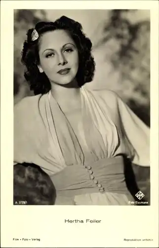 Ak Schauspielerin Hertha Feiler, Portrait