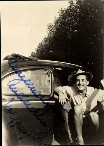 Foto Schauspieler Wolfgang Arps, Portrait, Auto, Autogramm