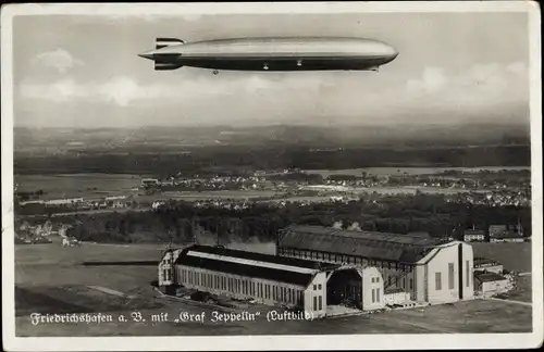 Ak Friedrichshafen am Bodensee, Luftschiff LZ 127 Graf Zeppelin, Luftschiffwerft, Fliegeraufnahme