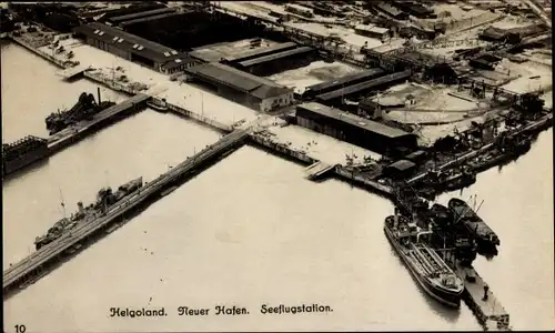 Ak Helgoland, Neuer Hafen, Seeflugstation, Fliegeraufnahme