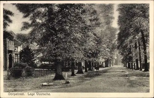 Ak Lage Vuursche Baarn Utrecht Niederlande, Dorpstraat