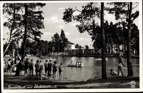 Ak Seifhennersdorf Sachsen, Gondelteich mit Volksbadbaude