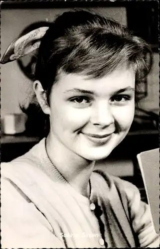 Ak Schauspielerin Sabine Sinjen, Portrait, Alle meine Tiere