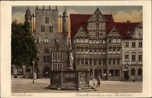 Ak Hildesheim in Niedersachsen, Tempelherrenhaus und Wedekindhaus, Brunnen