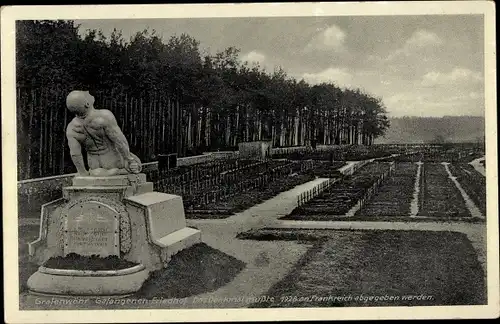 Ak Grafenwöhr in der Oberpfalz Bayern, Gefangenen-Friedhof, Denkmal