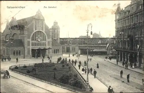 Ak Gelsenkirchen im Ruhrgebiet, Bahnhof, Straßenansicht