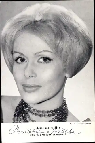 Ak Schauspielerin Christiane Nielsen, Portrait, Autogramm