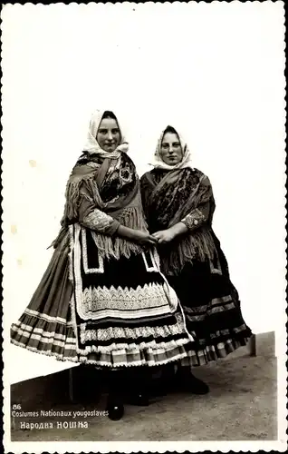 Ak Costumes Nationaux Yougoslaves, Zwei Frauen in jugoslawischer Tracht