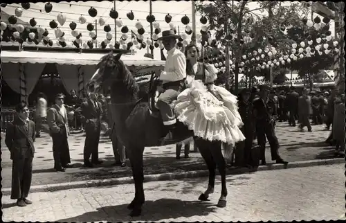 Ak Sevilla Andalusien, Typical couple in April Fair