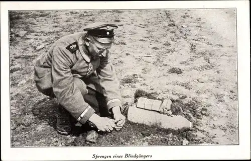 Ak Sprengen eines Blindgängers, Soldat in Uniform, I WK