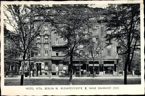 Ak Berlin Charlottenburg, Hotel Vita, Budapester Straße 2, nähe Bahnhof Zoo