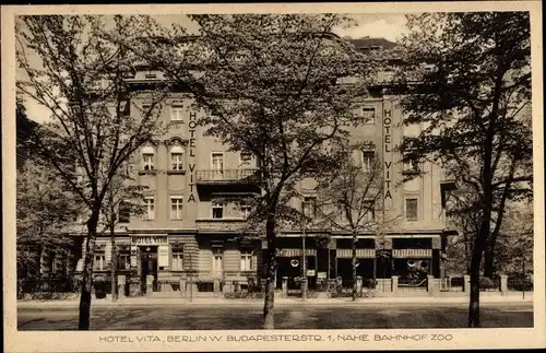 Ak Berlin Charlottenburg, Hotel Vita, Budapester Straße 1, nähe Bahnhof Zoo