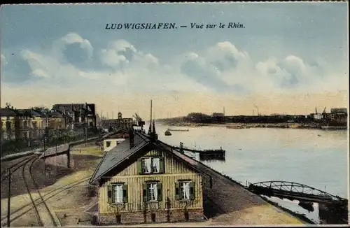 Ak Ludwigshafen in Baden Württemberg, Vue sur le Rhin, Flusspartie