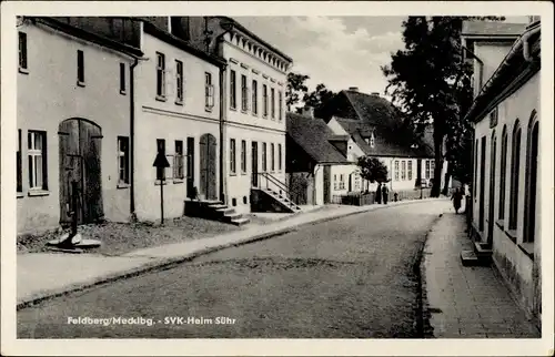Ak Feldberg in Mecklenburg, SVK-Heim Sühr, Straßenansicht