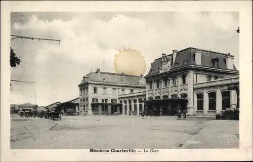 Ak Charleville Mézières Ardennes, La Gare